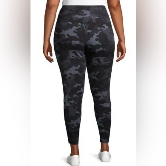 Black and Grey Camo terra& sky leggings. 2x high rise fitted - Picture 3 of 6